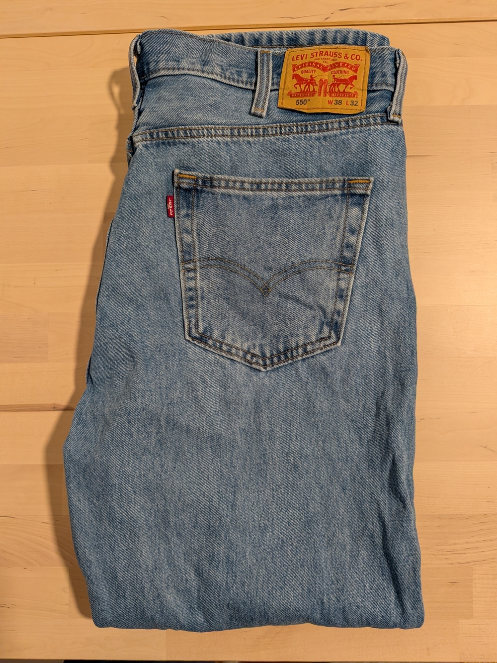 Levi's 550 Men's Relaxed Fit Jeans - Light Blue - Men's W38 L32